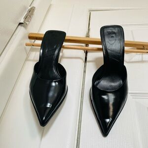 Stunning ZARA Black Pumps Size 8